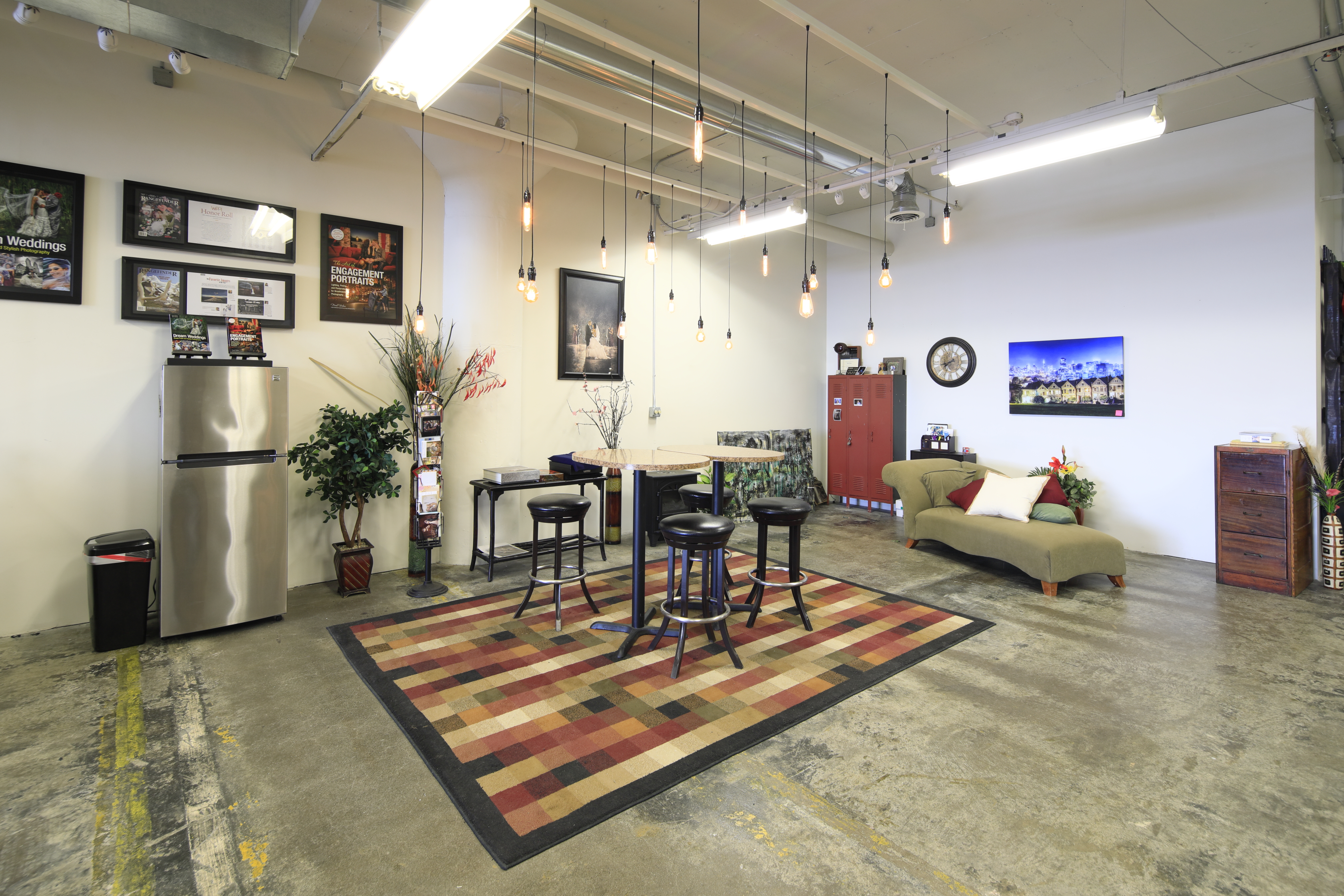 office space for lease with high ceilings 